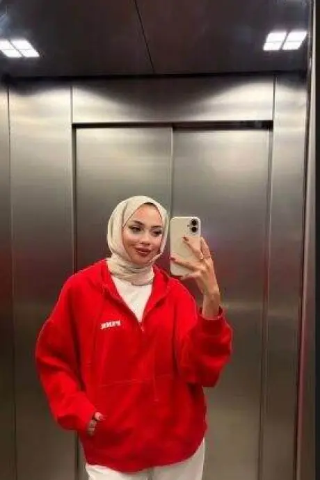 Damla Sarıyer Escort Bayan Sarıyer Escort Damla Fotoğrafı (1)
